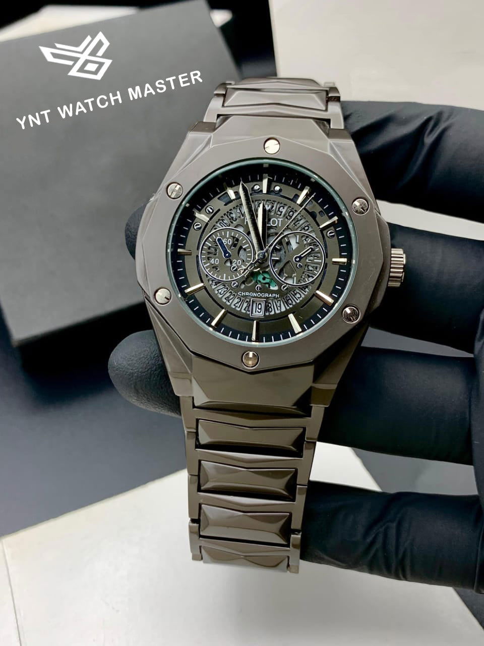 Diamond Cut Timepiece with Date - YNT -  